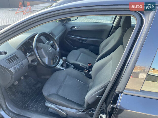 Опель Астра 2004 в Шепетовке на Automoto.ua Черный Опель Астра, объемом двигателя 1.6 л и пробегом 263 тыс. км за 4700 $, фото 9 на Automoto.ua