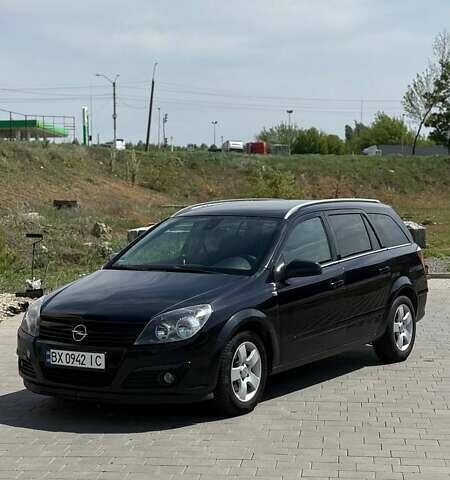 Черный Опель Астра, объемом двигателя 1.8 л и пробегом 285 тыс. км за 3799 $, фото 3 на Automoto.ua