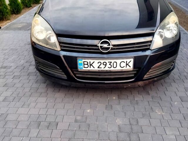 Черный Опель Астра, объемом двигателя 1.8 л и пробегом 218 тыс. км за 3500 $, фото 1 на Automoto.ua