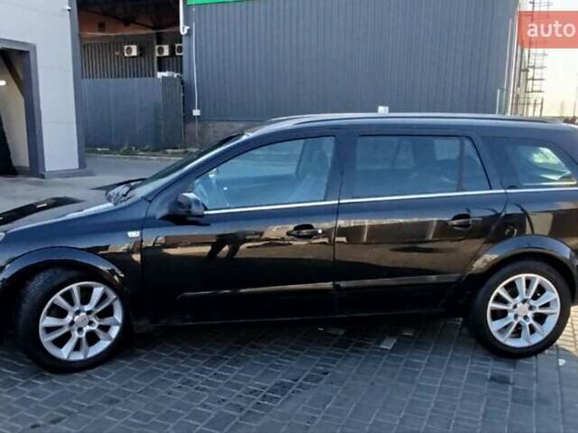 Черный Опель Астра, объемом двигателя 1.9 л и пробегом 355 тыс. км за 3700 $, фото 3 на Automoto.ua