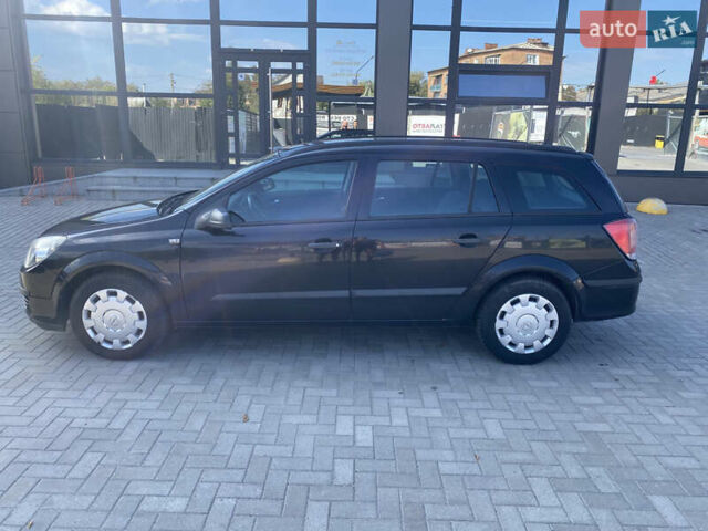 Опель Астра 2004 в Шепетовке на Automoto.ua Черный Опель Астра, объемом двигателя 1.6 л и пробегом 263 тыс. км за 4700 $, фото 1 на Automoto.ua