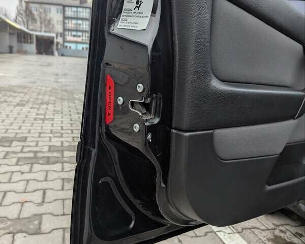 Черный Опель Астра, объемом двигателя 1.6 л и пробегом 280 тыс. км за 3850 $, фото 15 на Automoto.ua