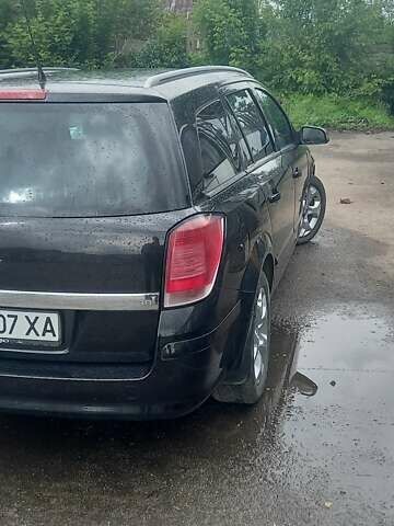 Черный Опель Астра, объемом двигателя 1.8 л и пробегом 270 тыс. км за 4700 $, фото 5 на Automoto.ua