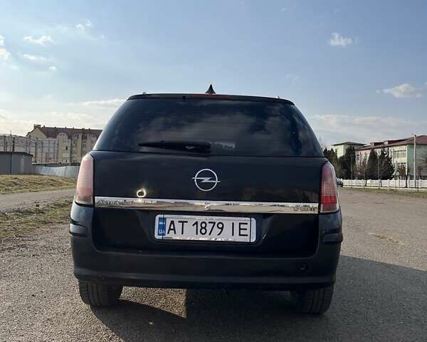 Черный Опель Астра, объемом двигателя 1.7 л и пробегом 440 тыс. км за 3150 $, фото 7 на Automoto.ua