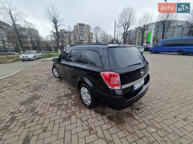 Черный Опель Астра, объемом двигателя 1.6 л и пробегом 229 тыс. км за 5400 $, фото 11 на Automoto.ua