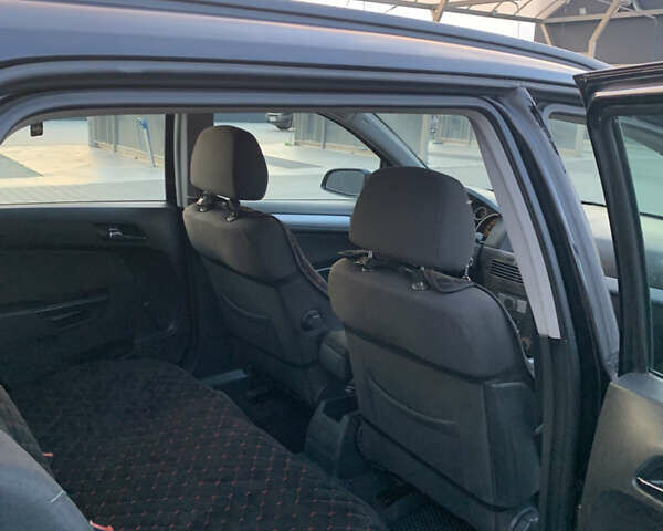 Черный Опель Астра, объемом двигателя 1.6 л и пробегом 222 тыс. км за 4800 $, фото 8 на Automoto.ua