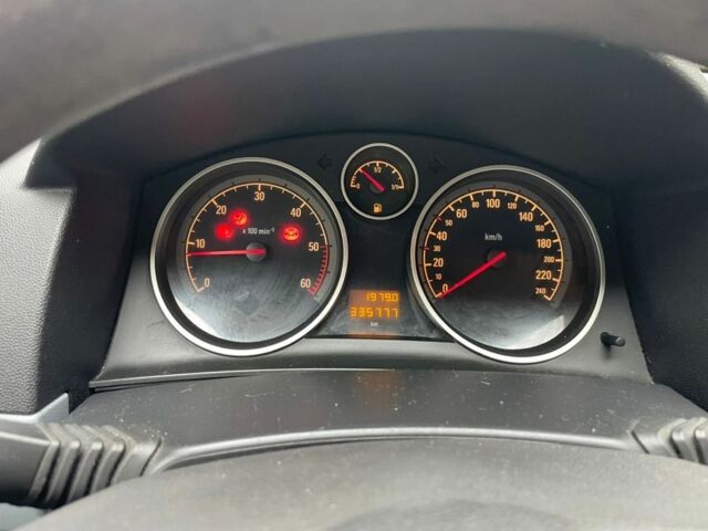 Черный Опель Астра, объемом двигателя 0 л и пробегом 3 тыс. км за 1668 $, фото 5 на Automoto.ua