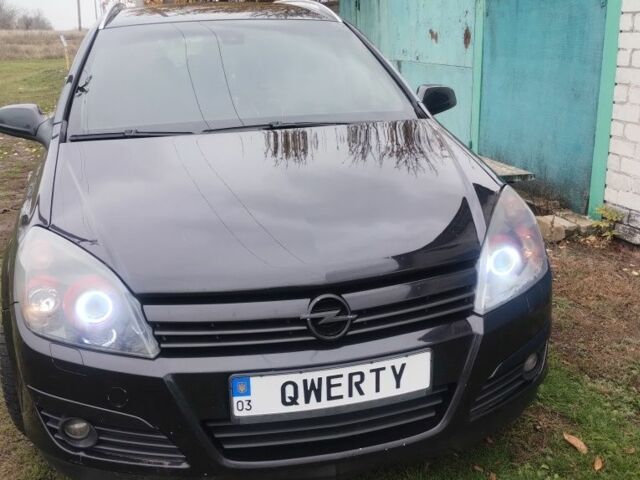 Черный Опель Астра, объемом двигателя 1.9 л и пробегом 320 тыс. км за 4999 $, фото 2 на Automoto.ua