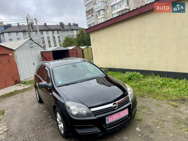 Черный Опель Астра, объемом двигателя 1.6 л и пробегом 211 тыс. км за 4700 $, фото 2 на Automoto.ua