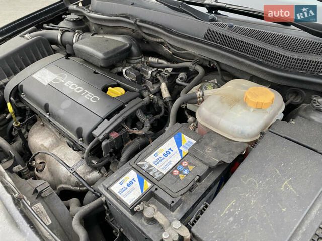 Черный Опель Астра, объемом двигателя 1.6 л и пробегом 231 тыс. км за 4800 $, фото 34 на Automoto.ua