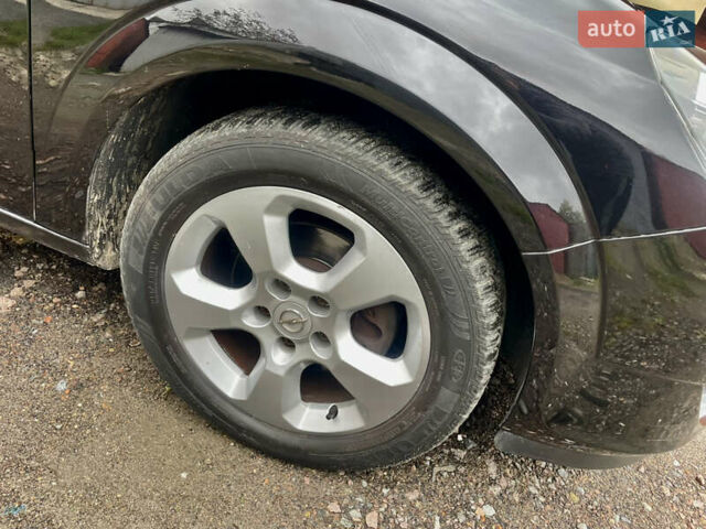 Черный Опель Астра, объемом двигателя 1.6 л и пробегом 211 тыс. км за 4700 $, фото 23 на Automoto.ua