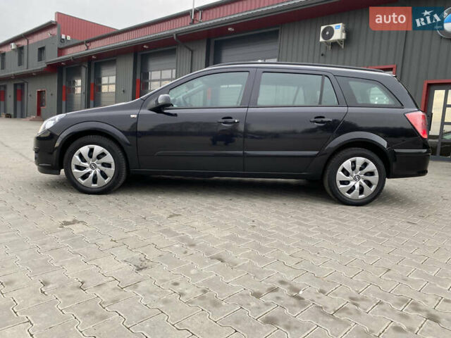 Черный Опель Астра, объемом двигателя 1.6 л и пробегом 231 тыс. км за 4800 $, фото 2 на Automoto.ua