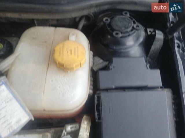 Черный Опель Астра, объемом двигателя 1.8 л и пробегом 198 тыс. км за 4800 $, фото 25 на Automoto.ua