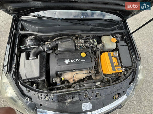 Чорний Опель Астра, об'ємом двигуна 1.6 л та пробігом 288 тис. км за 4900 $, фото 12 на Automoto.ua