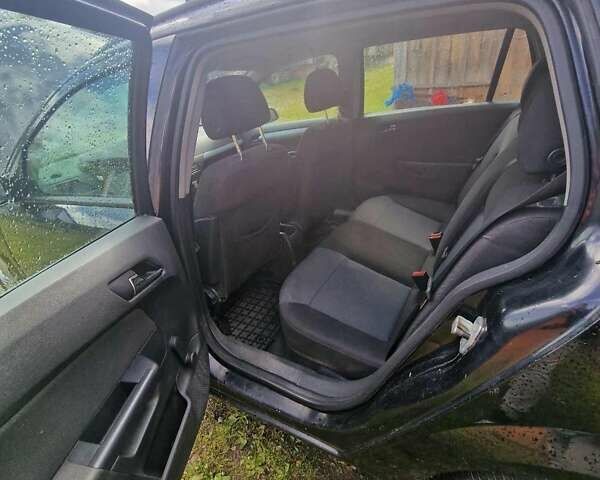 Черный Опель Астра, объемом двигателя 1.69 л и пробегом 252 тыс. км за 3700 $, фото 10 на Automoto.ua