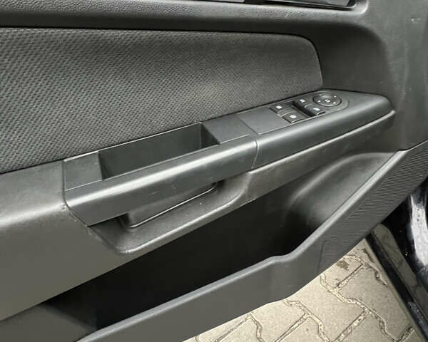 Черный Опель Астра, объемом двигателя 1.7 л и пробегом 330 тыс. км за 5200 $, фото 19 на Automoto.ua