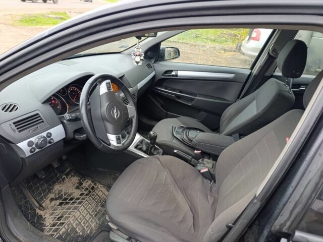 Чорний Опель Астра, об'ємом двигуна 1.7 л та пробігом 350 тис. км за 1900 $, фото 7 на Automoto.ua