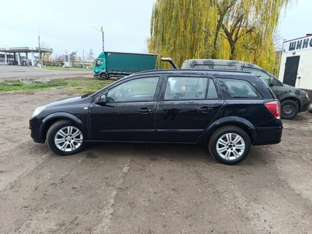 Черный Опель Астра, объемом двигателя 1.7 л и пробегом 333 тыс. км за 1900 $, фото 6 на Automoto.ua