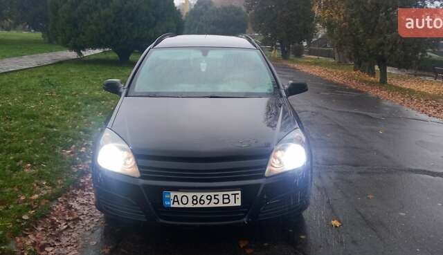 Черный Опель Астра, объемом двигателя 1.69 л и пробегом 387 тыс. км за 3500 $, фото 1 на Automoto.ua