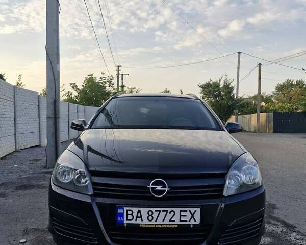 Черный Опель Астра, объемом двигателя 1.6 л и пробегом 270 тыс. км за 5300 $, фото 2 на Automoto.ua