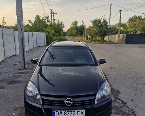 Черный Опель Астра, объемом двигателя 1.6 л и пробегом 270 тыс. км за 5300 $, фото 13 на Automoto.ua