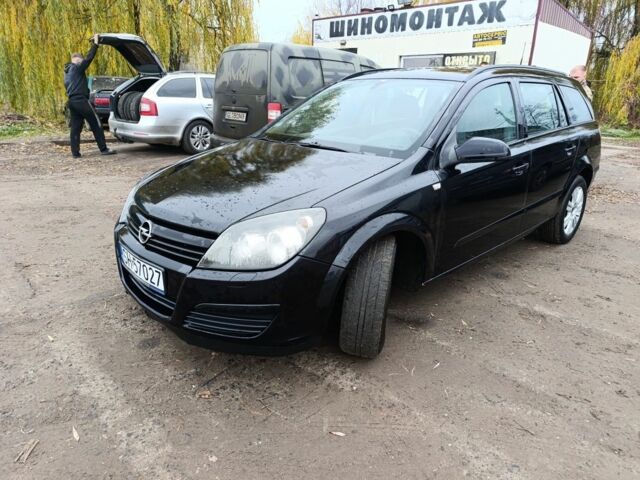 Черный Опель Астра, объемом двигателя 1.7 л и пробегом 333 тыс. км за 1900 $, фото 2 на Automoto.ua