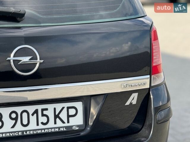 Черный Опель Астра, объемом двигателя 1.6 л и пробегом 258 тыс. км за 4499 $, фото 8 на Automoto.ua