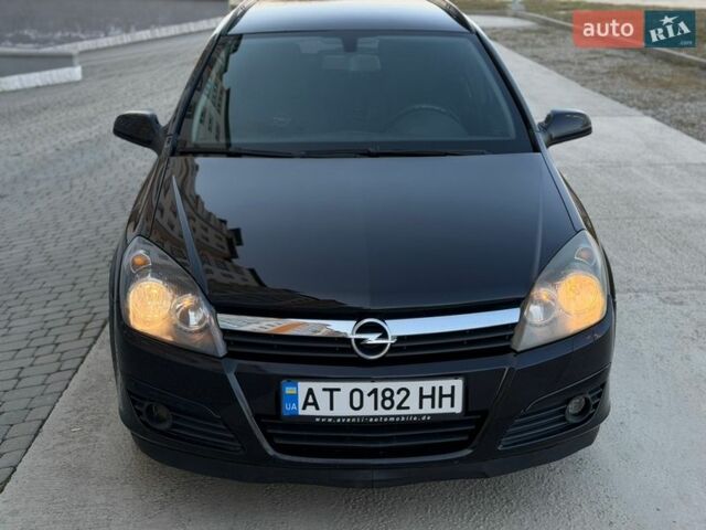 Черный Опель Астра, объемом двигателя 1.6 л и пробегом 260 тыс. км за 3899 $, фото 1 на Automoto.ua