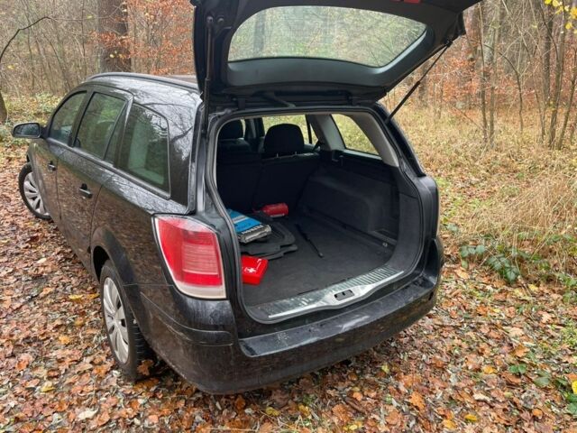 Черный Опель Астра, объемом двигателя 0 л и пробегом 3 тыс. км за 1668 $, фото 7 на Automoto.ua