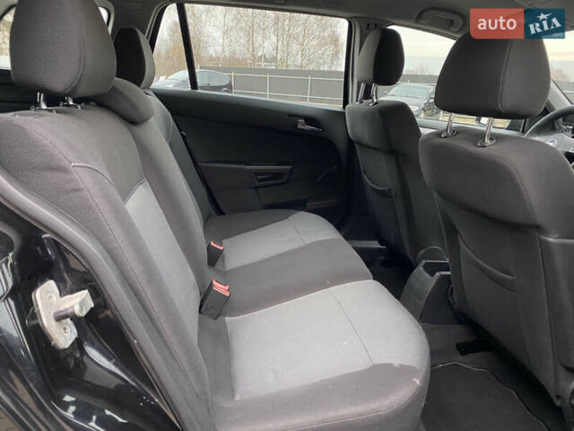 Черный Опель Астра, объемом двигателя 1.6 л и пробегом 231 тыс. км за 4800 $, фото 29 на Automoto.ua