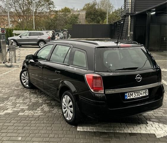 Чорний Опель Астра, об'ємом двигуна 1.7 л та пробігом 290 тис. км за 3950 $, фото 1 на Automoto.ua