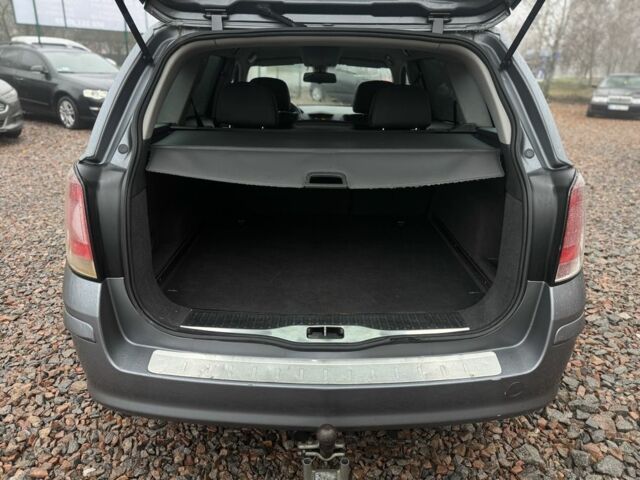 Чорний Опель Астра, об'ємом двигуна 1.6 л та пробігом 261 тис. км за 3999 $, фото 14 на Automoto.ua