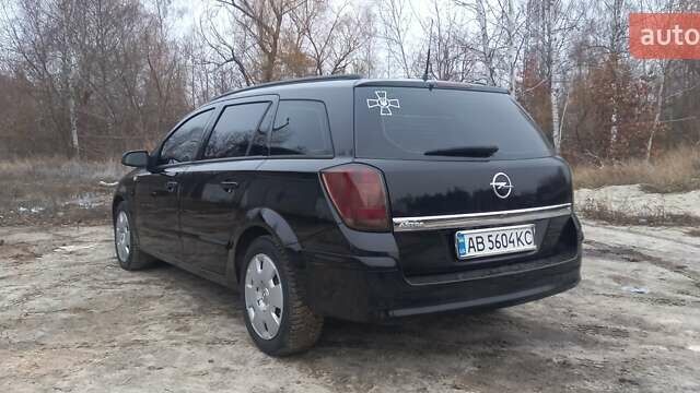 Черный Опель Астра, объемом двигателя 1.8 л и пробегом 260 тыс. км за 5200 $, фото 26 на Automoto.ua