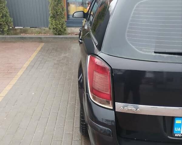 Чорний Опель Астра, об'ємом двигуна 1.6 л та пробігом 330 тис. км за 3400 $, фото 5 на Automoto.ua