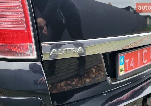 Черный Опель Астра, объемом двигателя 1.8 л и пробегом 165 тыс. км за 5650 $, фото 11 на Automoto.ua