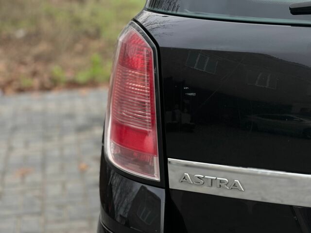 Чорний Опель Астра, об'ємом двигуна 1.9 л та пробігом 217 тис. км за 5250 $, фото 5 на Automoto.ua