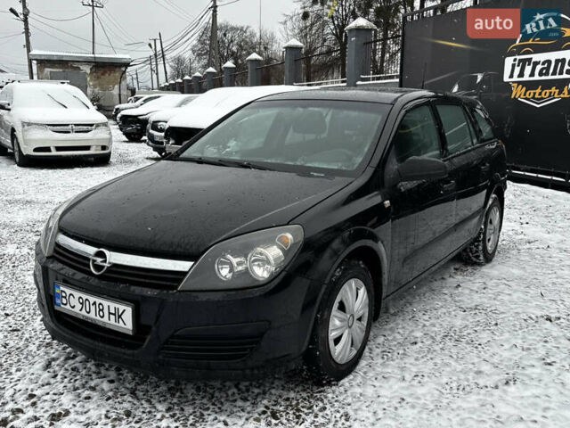 Черный Опель Астра, объемом двигателя 1.6 л и пробегом 323 тыс. км за 3800 $, фото 2 на Automoto.ua