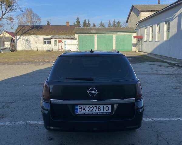 Черный Опель Астра, объемом двигателя 0 л и пробегом 283 тыс. км за 4400 $, фото 3 на Automoto.ua