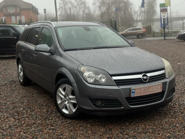 Чорний Опель Астра, об'ємом двигуна 1.6 л та пробігом 261 тис. км за 3999 $, фото 2 на Automoto.ua