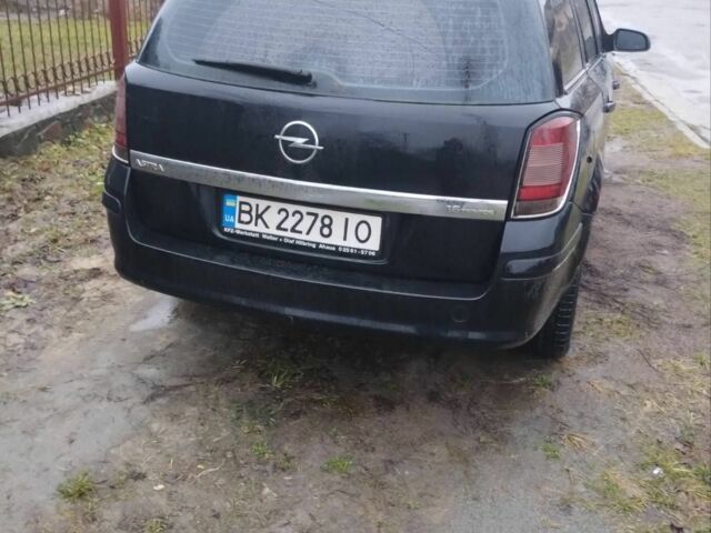 Чорний Опель Астра, об'ємом двигуна 1.6 л та пробігом 330 тис. км за 3000 $, фото 4 на Automoto.ua