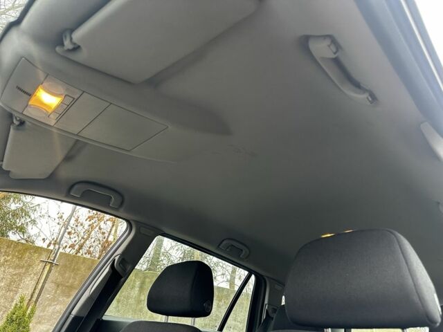 Черный Опель Астра, объемом двигателя 1.9 л и пробегом 286 тыс. км за 2050 $, фото 9 на Automoto.ua