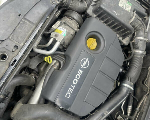 Черный Опель Астра, объемом двигателя 1.69 л и пробегом 420 тыс. км за 5500 $, фото 19 на Automoto.ua