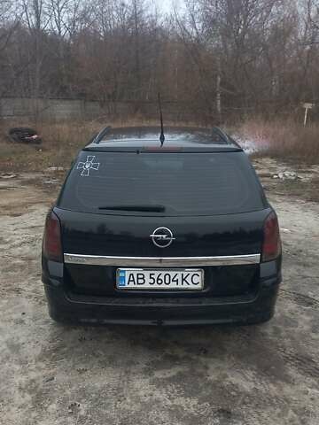Черный Опель Астра, объемом двигателя 1.8 л и пробегом 260 тыс. км за 5200 $, фото 22 на Automoto.ua
