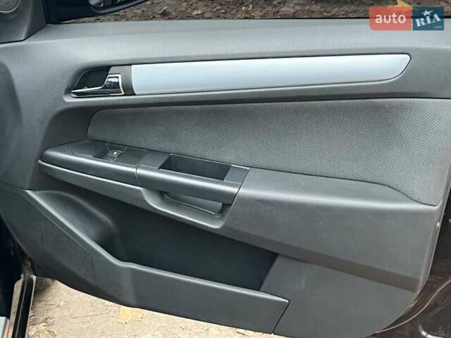 Чорний Опель Астра, об'ємом двигуна 1.6 л та пробігом 340 тис. км за 5140 $, фото 14 на Automoto.ua