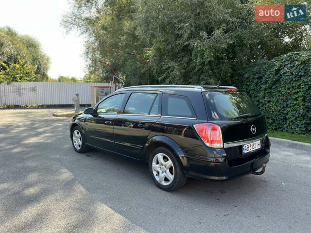 Чорний Опель Астра, об'ємом двигуна 1.6 л та пробігом 230 тис. км за 4200 $, фото 5 на Automoto.ua