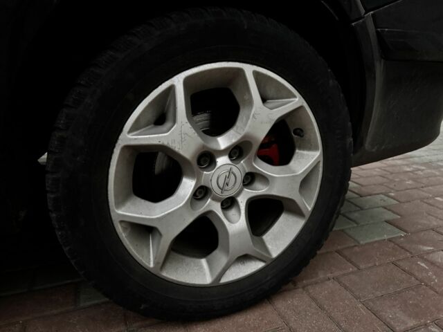 Черный Опель Астра, объемом двигателя 1.9 л и пробегом 311 тыс. км за 2930 $, фото 5 на Automoto.ua