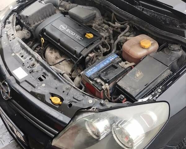 Чорний Опель Астра, об'ємом двигуна 1.6 л та пробігом 330 тис. км за 3400 $, фото 1 на Automoto.ua