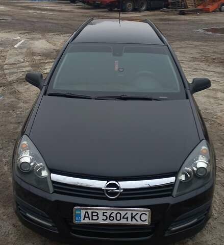 Черный Опель Астра, объемом двигателя 1.8 л и пробегом 260 тыс. км за 5200 $, фото 18 на Automoto.ua