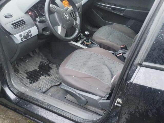 Чорний Опель Астра, об'ємом двигуна 1.6 л та пробігом 330 тис. км за 3000 $, фото 5 на Automoto.ua