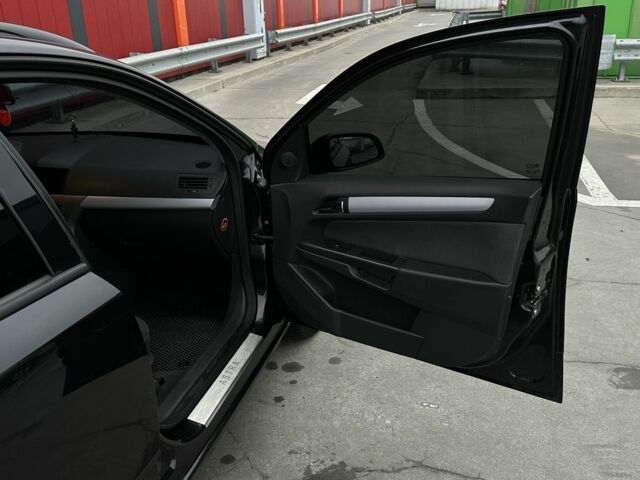 Чорний Опель Астра, об'ємом двигуна 1.6 л та пробігом 340 тис. км за 4650 $, фото 3 на Automoto.ua